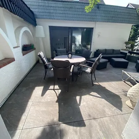 Holidayhome *