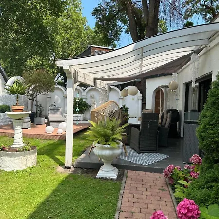 Villa Holidayhome *